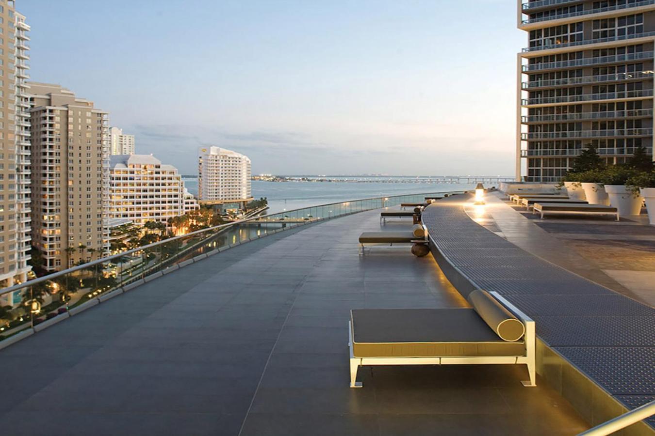 Luxurious Condo At Icon With Views Miami Extérieur photo