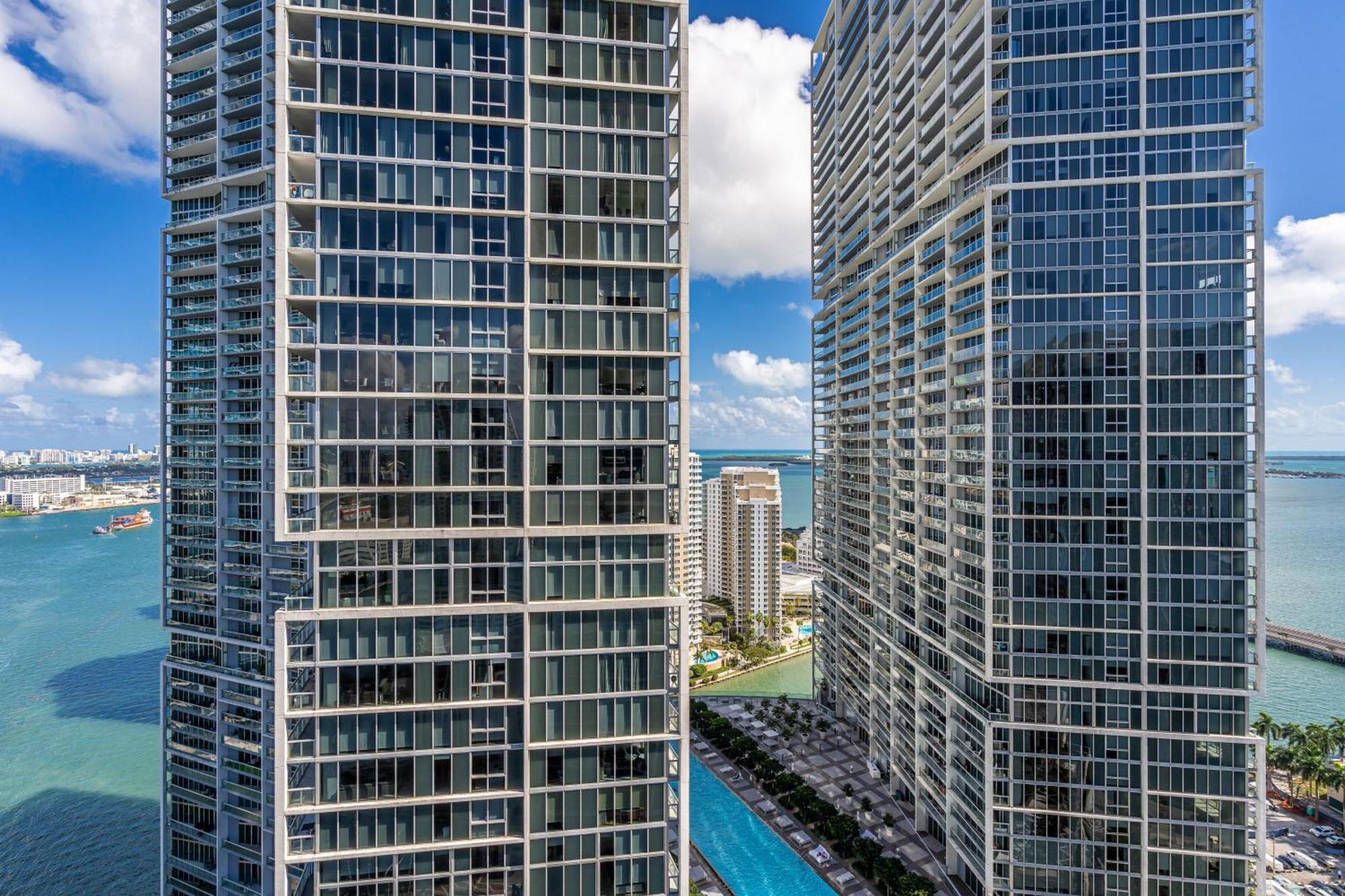 Luxurious Condo At Icon With Views Miami Extérieur photo