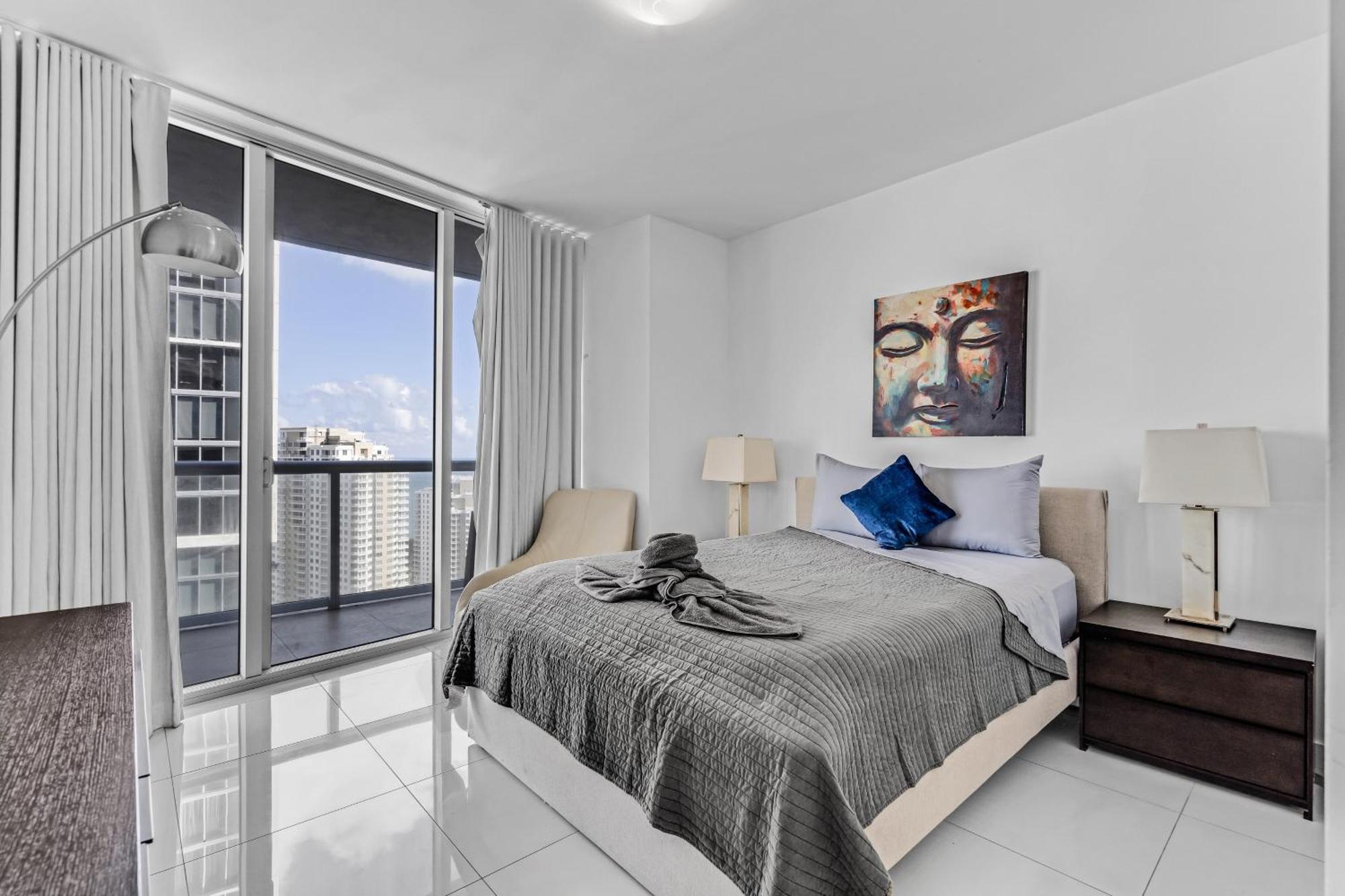 Luxurious Condo At Icon With Views Miami Extérieur photo