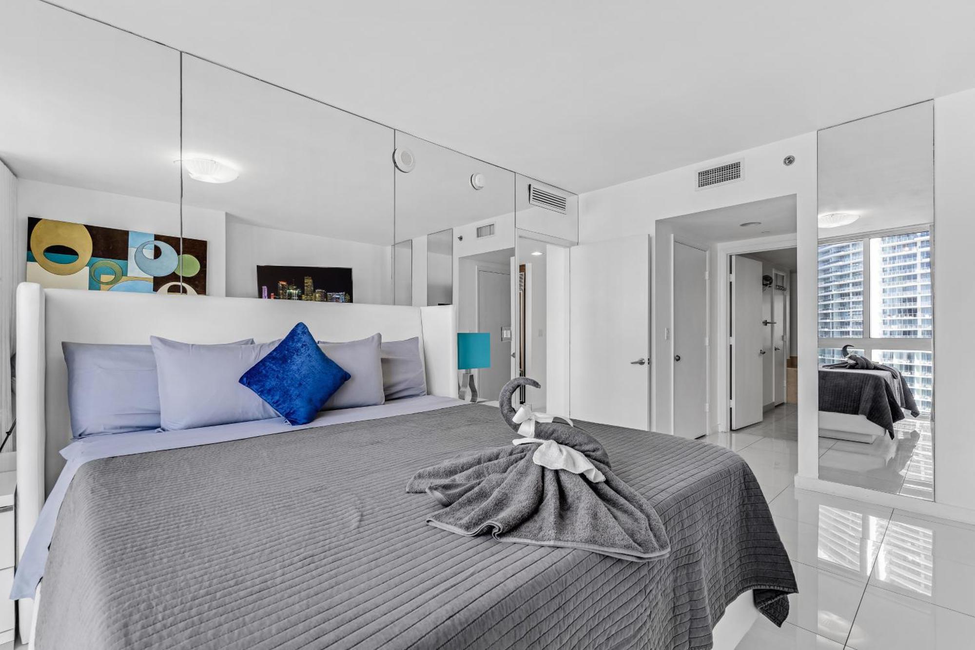 Luxurious Condo At Icon With Views Miami Extérieur photo